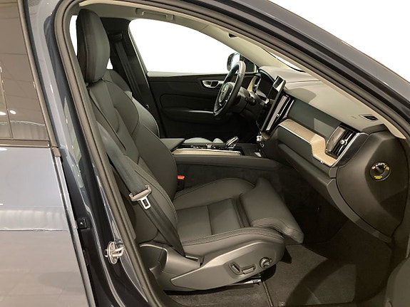 Volvo XC60 5 of 5