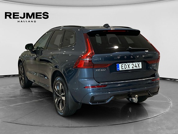 Volvo XC60 2 of 5