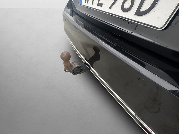 Volkswagen Passat 10 of 30