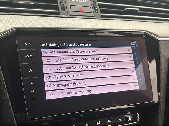 Volkswagen Passat 22 of 30