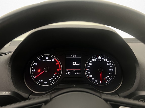 Audi Q2 14 of 29