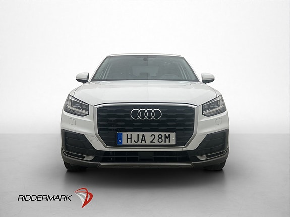 Audi Q2 2 of 29