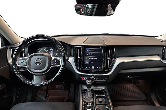 Volvo XC60 10 of 21