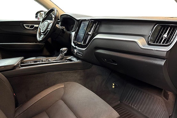 Volvo XC60 7 of 21
