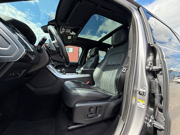 Land Rover Range Rover Sport 19 of 19