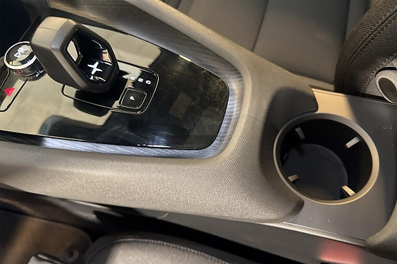 Polestar 2 16 of 28