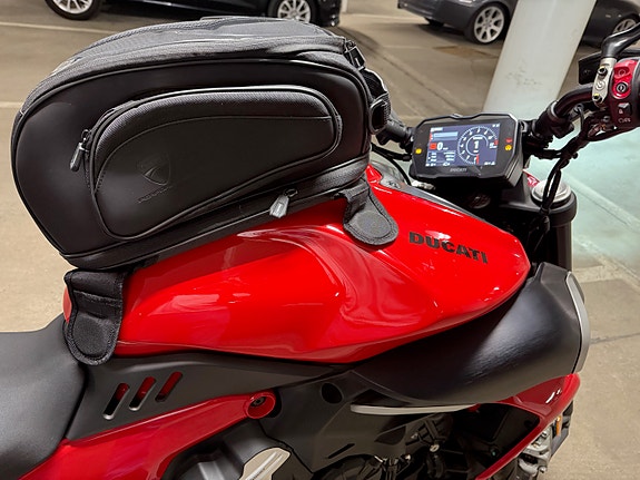 Ducati Diavel V4 3 of 5