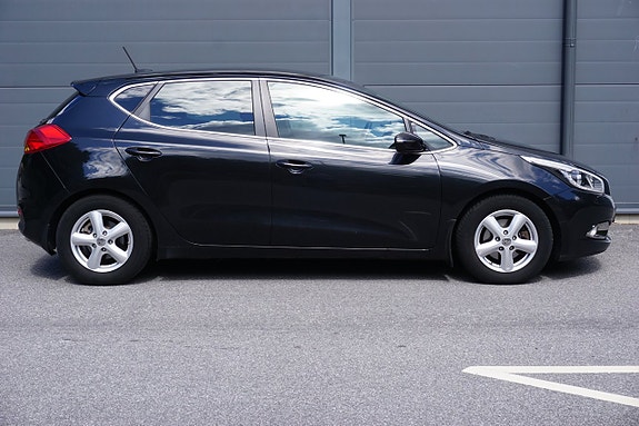 Kia Ceed 4 of 5