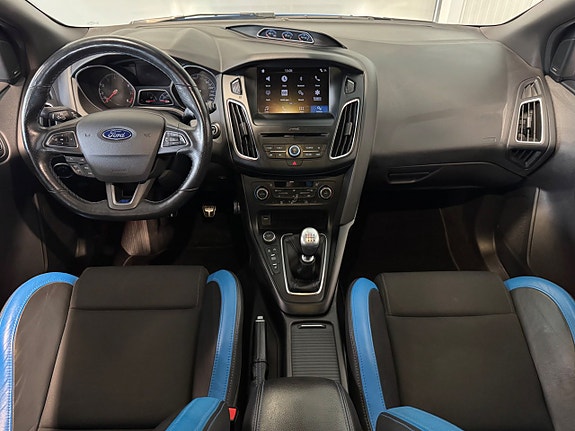 Ford Focus 11 of 23