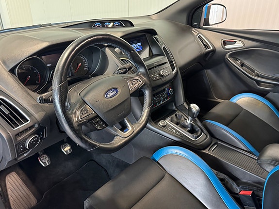 Ford Focus 7 of 23