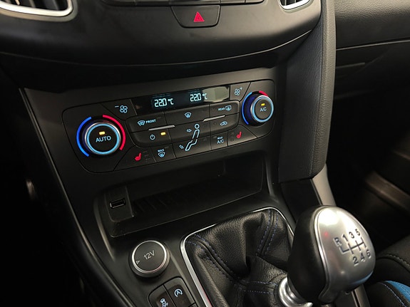Ford Focus 18 of 23