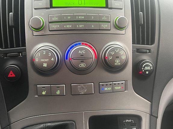 Hyundai H-1 21 of 29