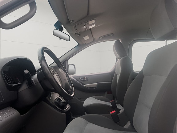 Hyundai H-1 15 of 29