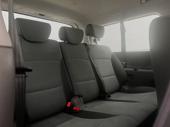 Hyundai H-1 22 of 29