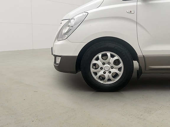 Hyundai H-1 26 of 29
