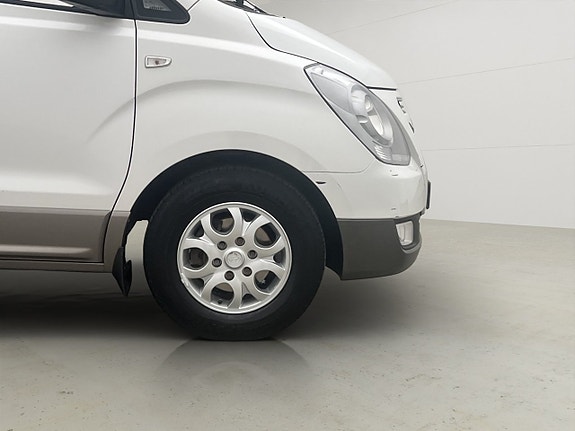 Hyundai H-1 29 of 29