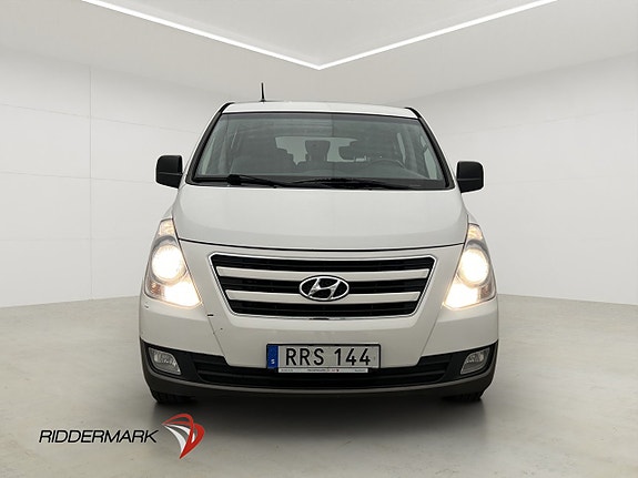 Hyundai H-1 4 of 29