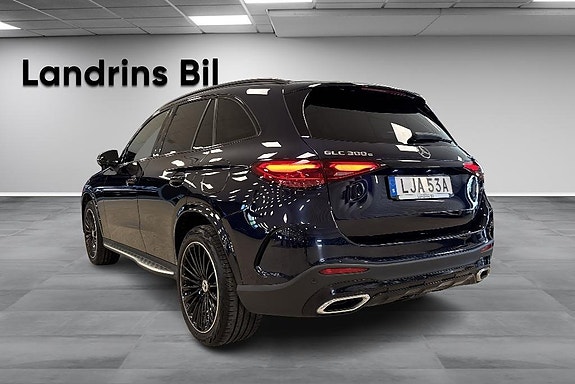 Mercedes-Benz GLC300 e 7 of 20