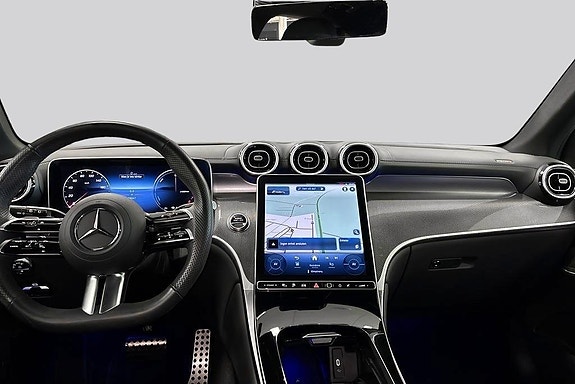 Mercedes-Benz GLC300 e 8 of 20