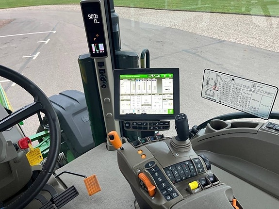 John Deere 8RX 410 9 of 15