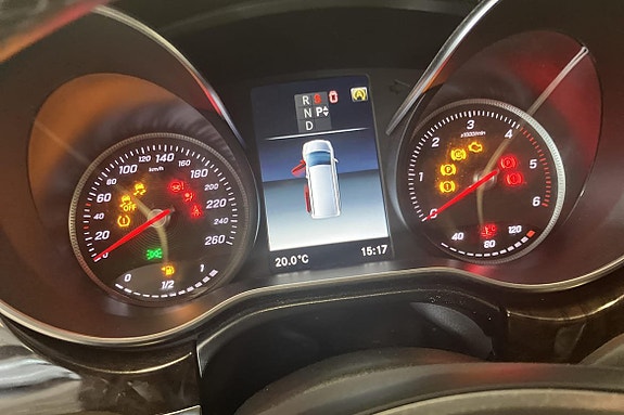 Mercedes-Benz Vito 108 16 of 23