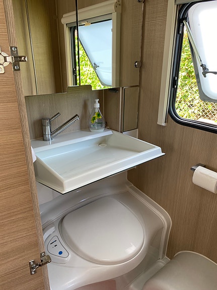 Adria 502UL 6 of 11