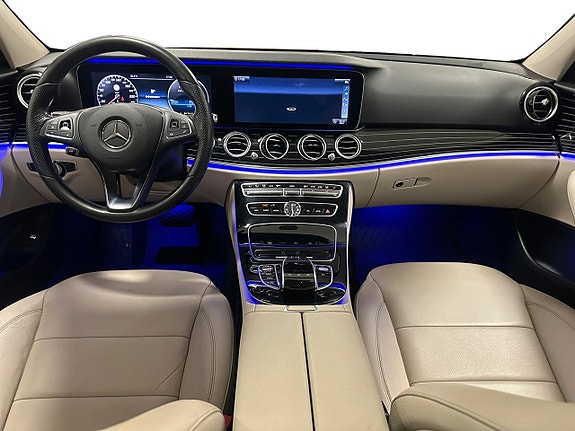 Mercedes-Benz E220 d 10 of 16
