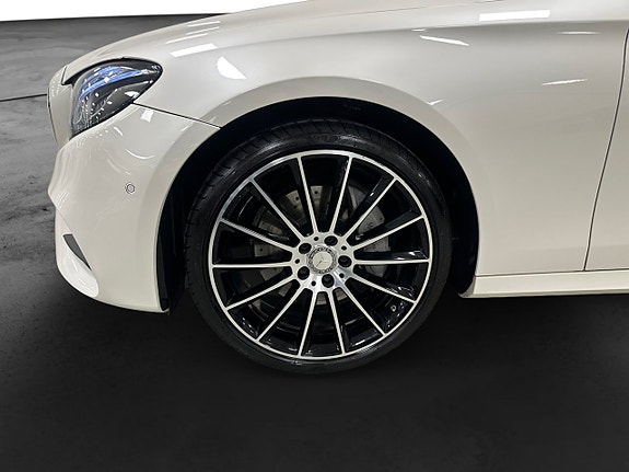 Mercedes-Benz E220 d 16 of 16