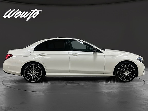 Mercedes-Benz E220 d 3 of 16