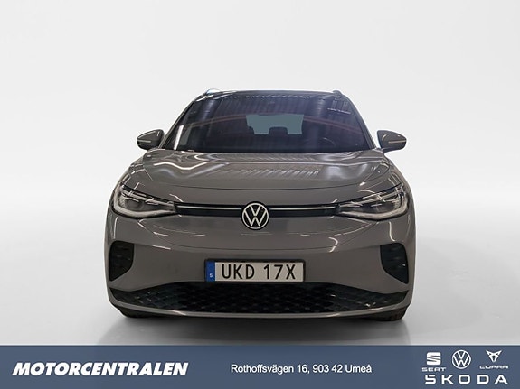 Volkswagen ID.4 GTX 2 of 5