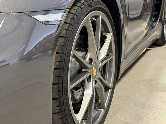 Porsche 718 Boxster 15 of 16