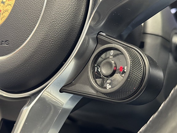 Porsche 718 Boxster 12 of 16