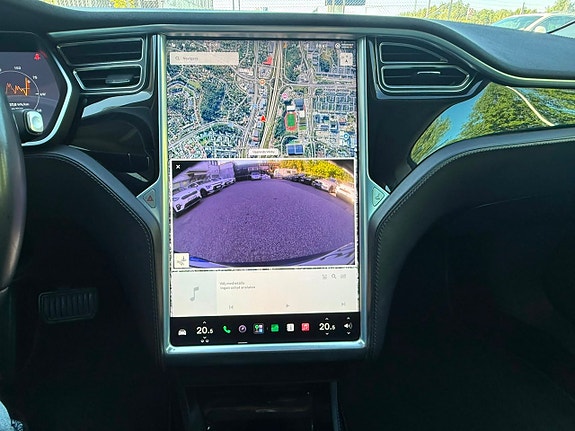 Tesla Model S 16 of 26
