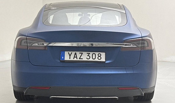 Tesla Model S 5 of 5