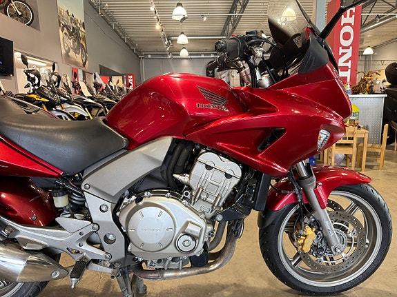 Honda CBF1000A 9 of 12