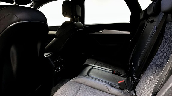 Audi Q5 12 of 14