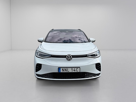 Volkswagen ID.4 GTX 2 of 5
