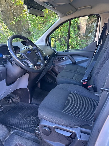 Ford Transit Custom 5 of 5