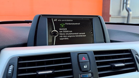 BMW 320d 24 of 27