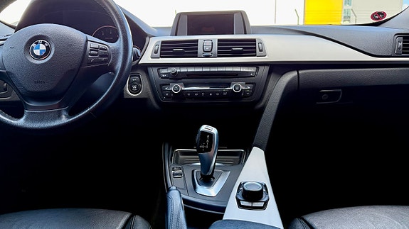BMW 320d 15 of 27