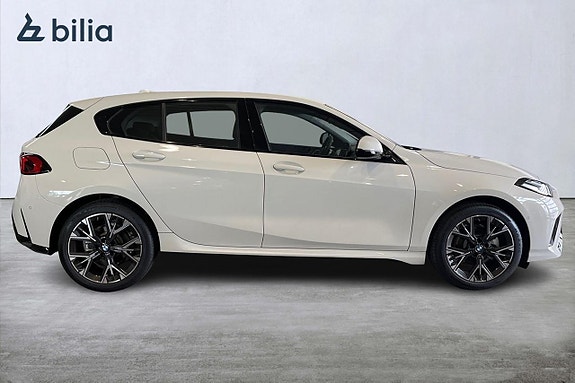BMW 120 16 of 18