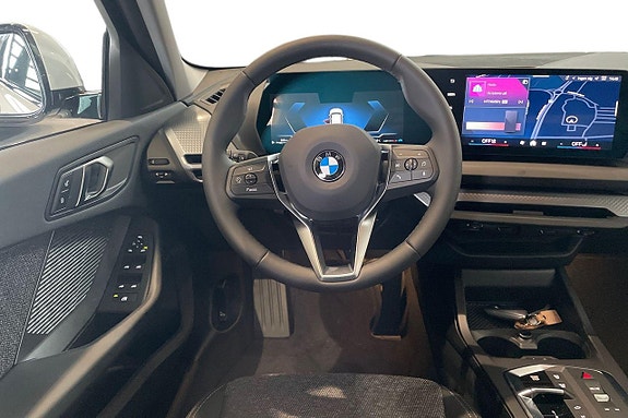 BMW 120 9 of 18