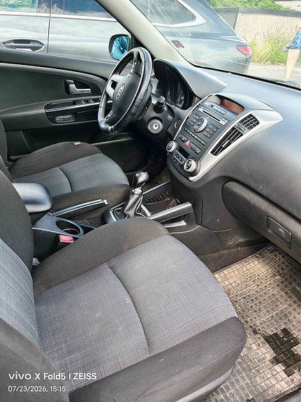 Kia Ceed 6 of 9