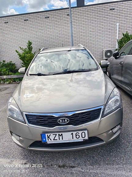 Kia Ceed 3 of 9