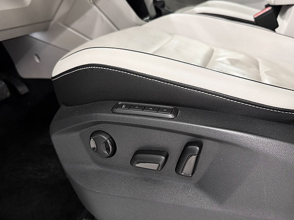 Volkswagen Tiguan 24 of 27