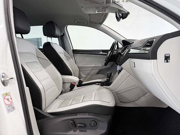Volkswagen Tiguan 16 of 27
