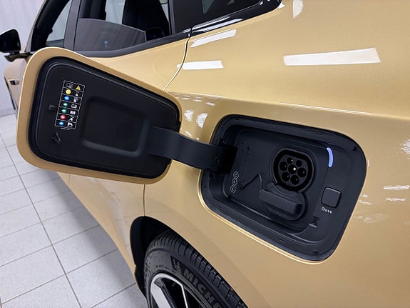 Polestar 4 25 of 26