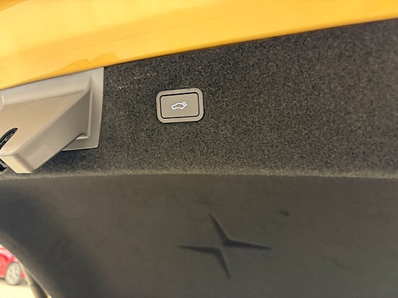 Polestar 4 24 of 26