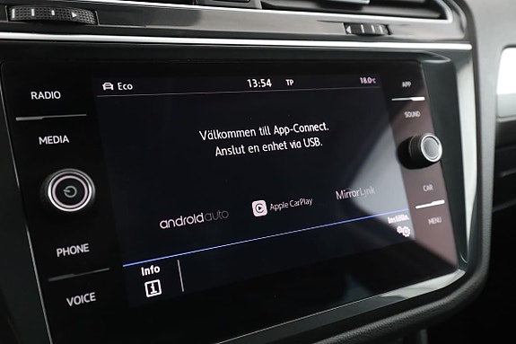Volkswagen Tiguan 22 of 30