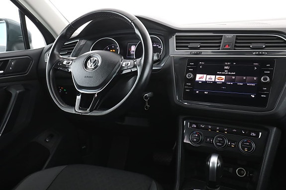Volkswagen Tiguan 14 of 30